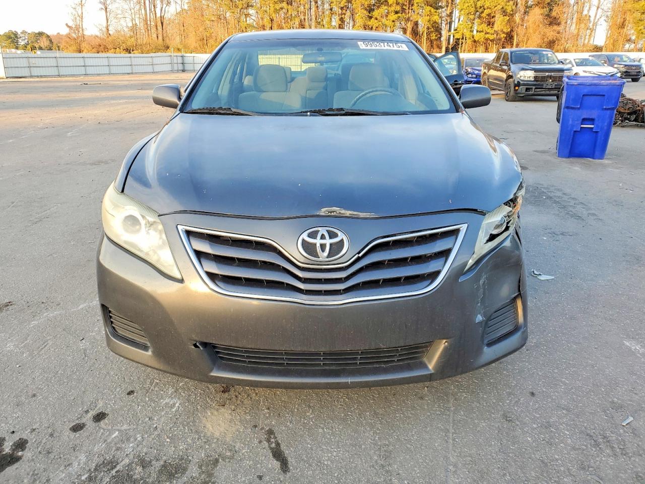 2010 TOYOTA CAMRY BASE photo 5