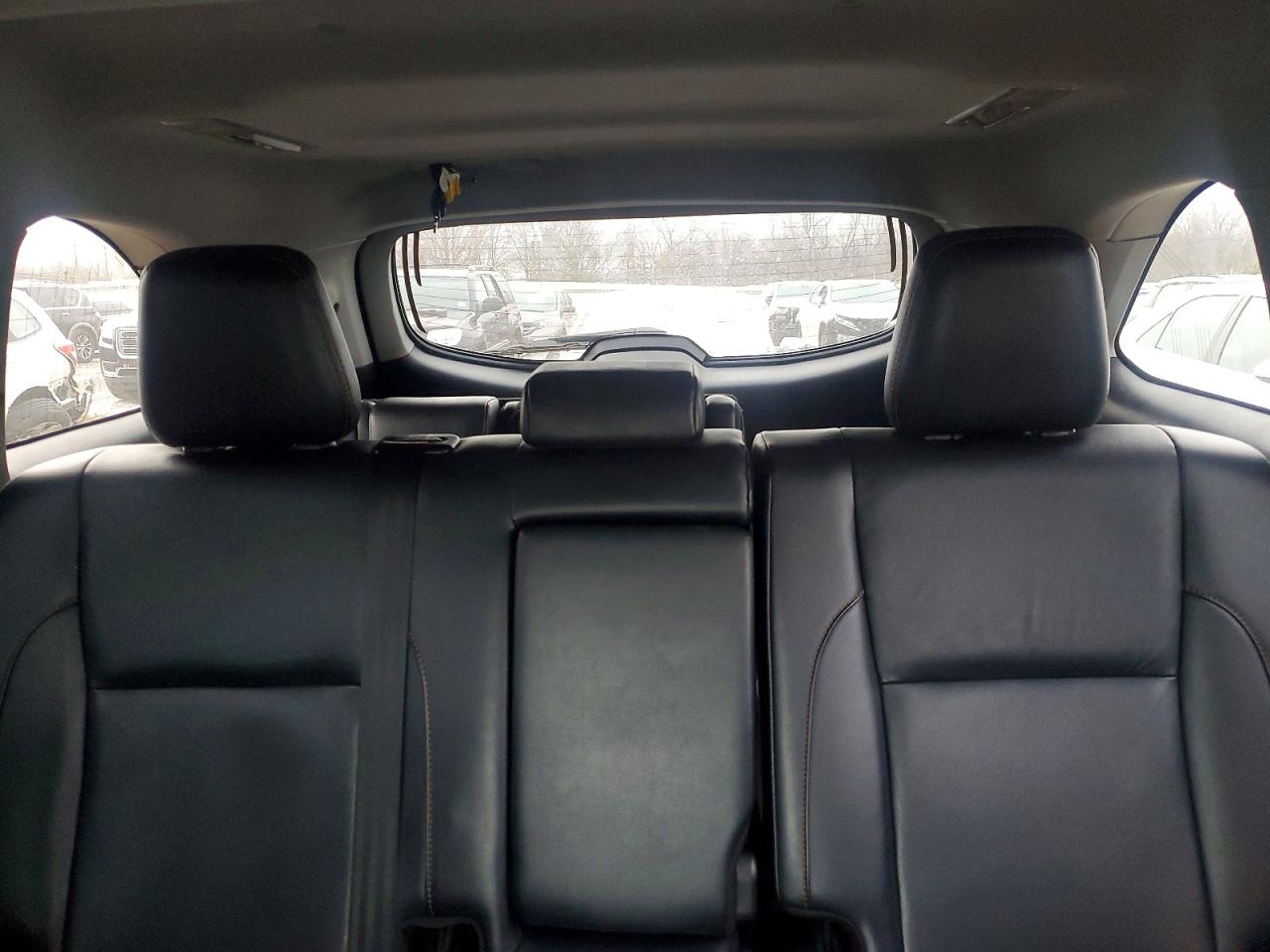 2019 TOYOTA HIGHLANDER SE photo 10