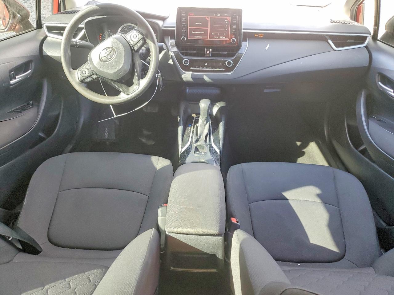 2020 TOYOTA COROLLA LE photo 8