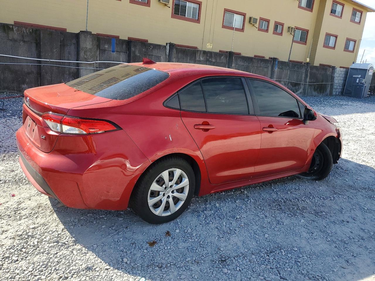 2020 TOYOTA COROLLA LE photo 3