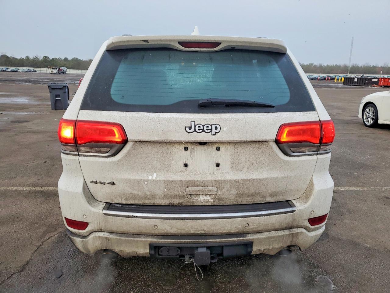 2016 JEEP GRAND CHEROKEE OVERLAND photo 6
