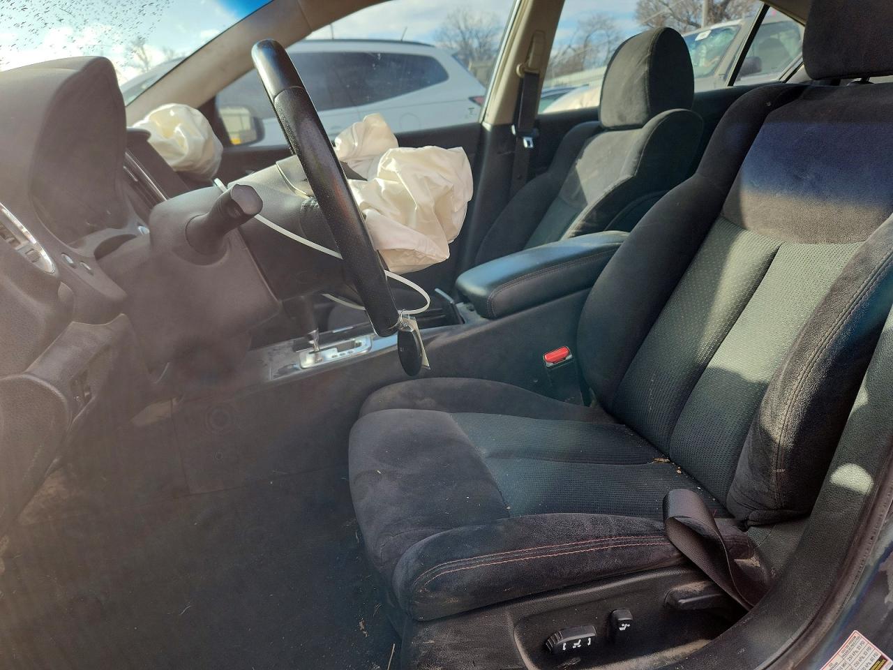 2010 NISSAN MAXIMA S photo 7