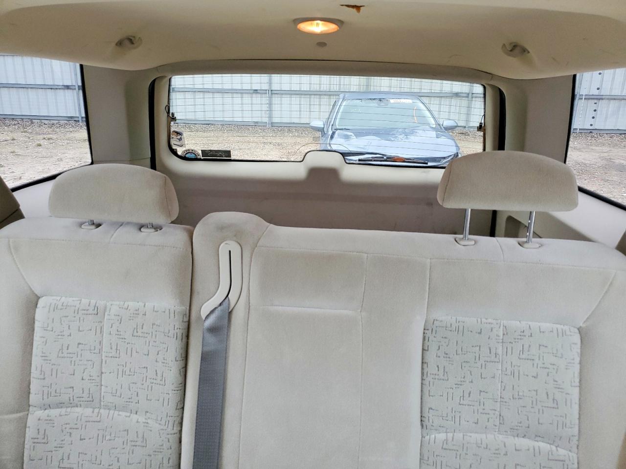 2003 SATURN VUE photo 10