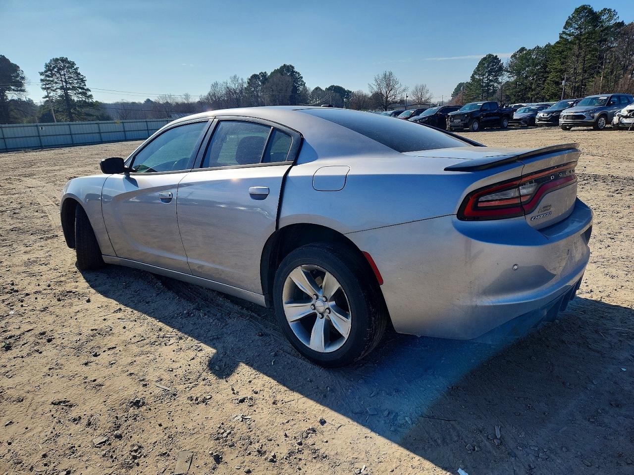 2015 DODGE CHARGER SE photo 2