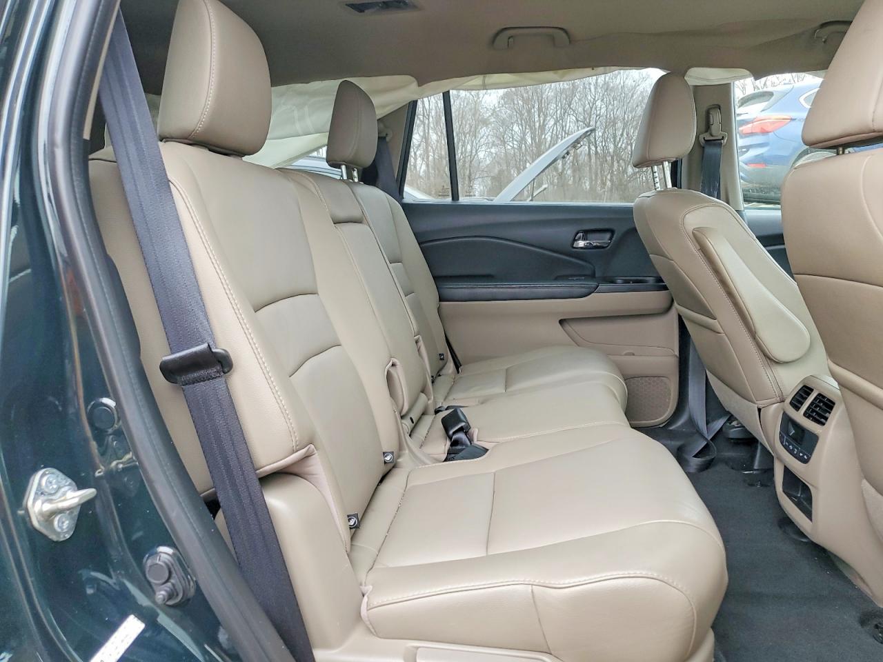 2016 HONDA PILOT EXL photo 21