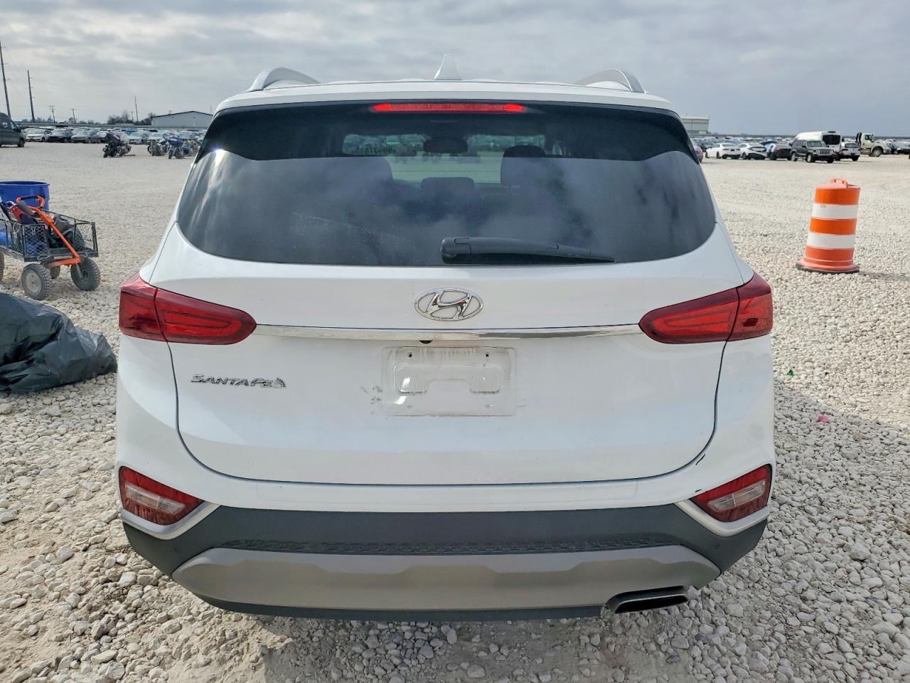 2019 HYUNDAI SANTA FE SEL photo 6