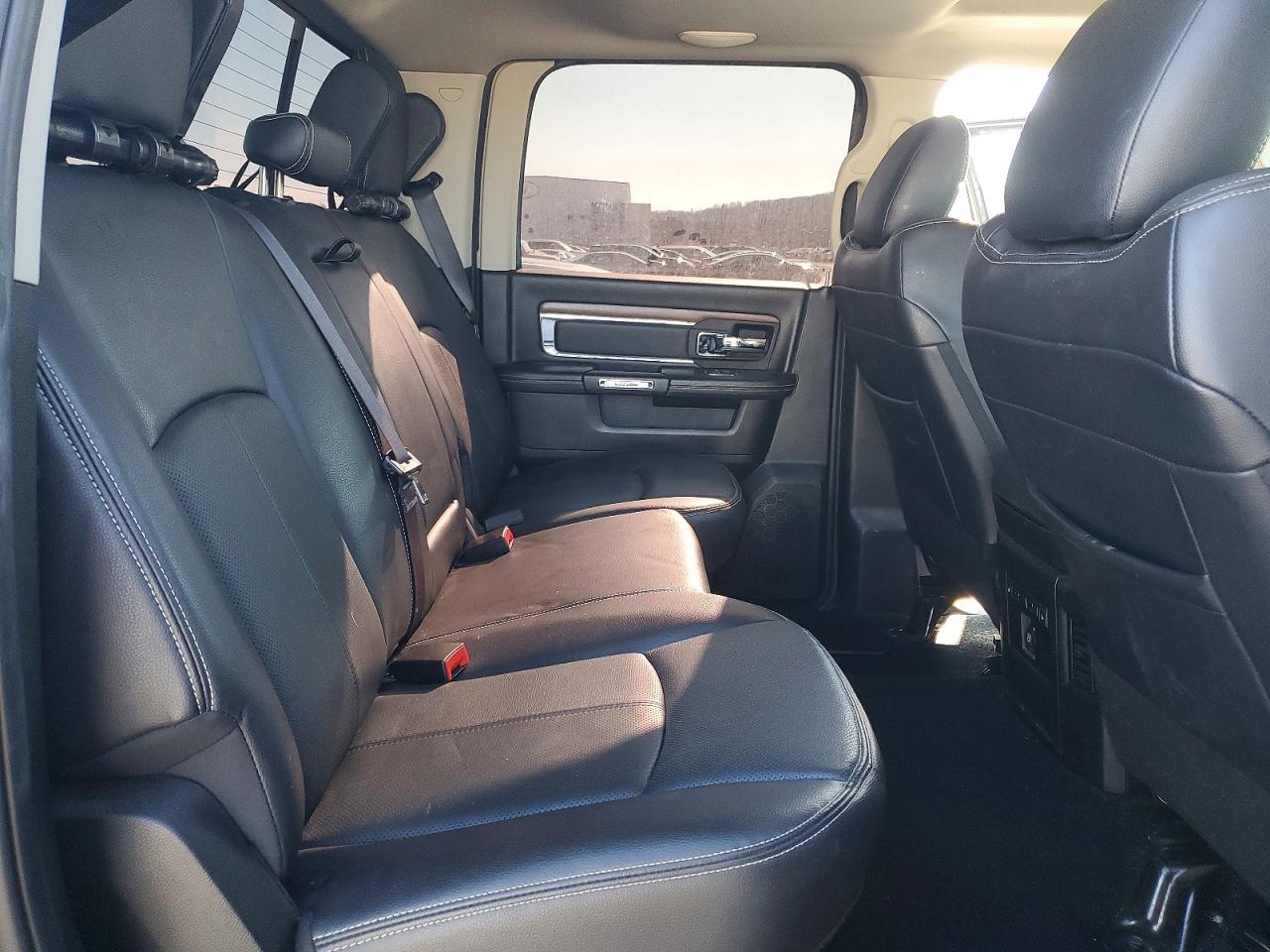 2018 RAM 3500 LARAMIE photo 10
