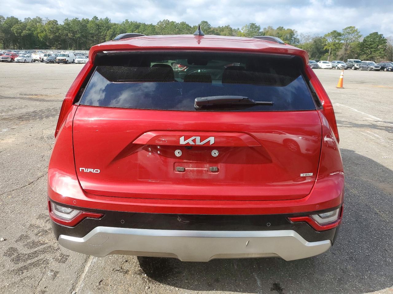 2023 KIA NIRO SX photo 6