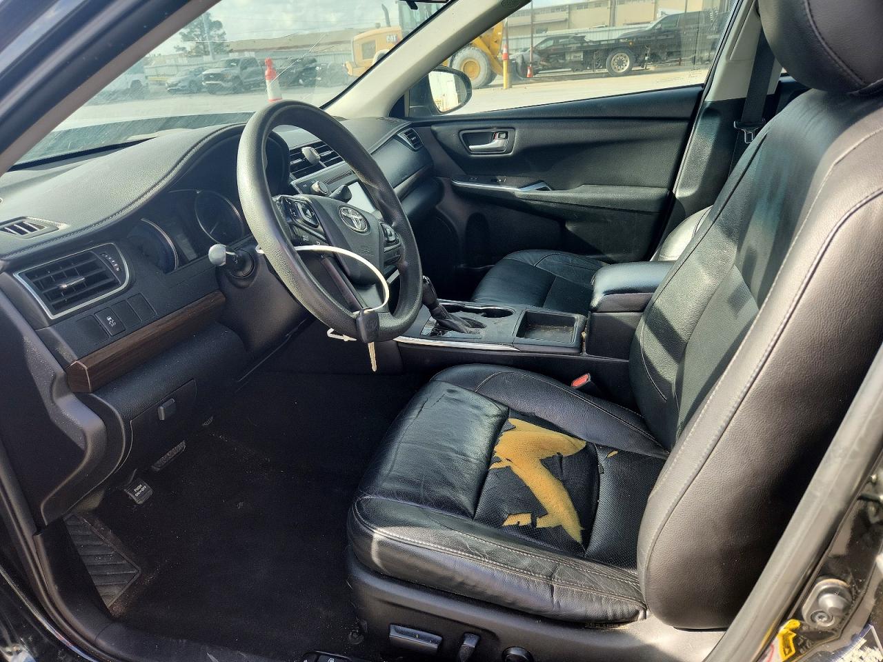 2016 TOYOTA CAMRY LE photo 7
