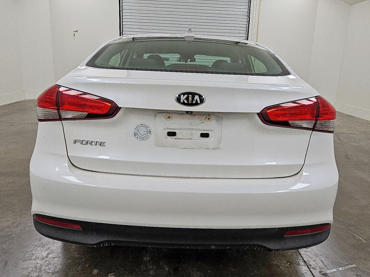 2018 KIA FORTE LX photo 6