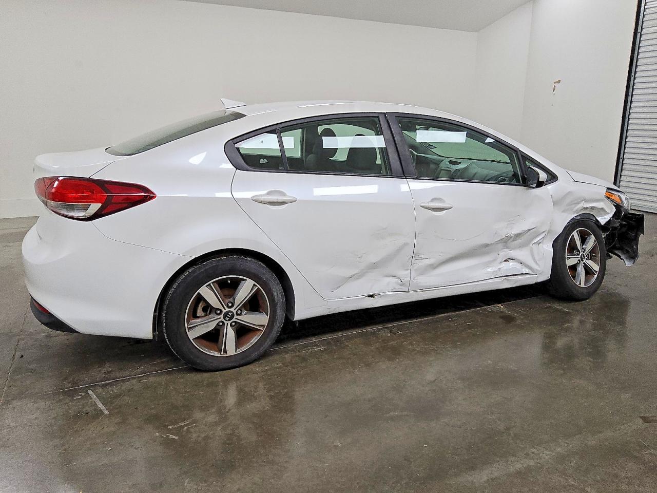 2018 KIA FORTE LX photo 3