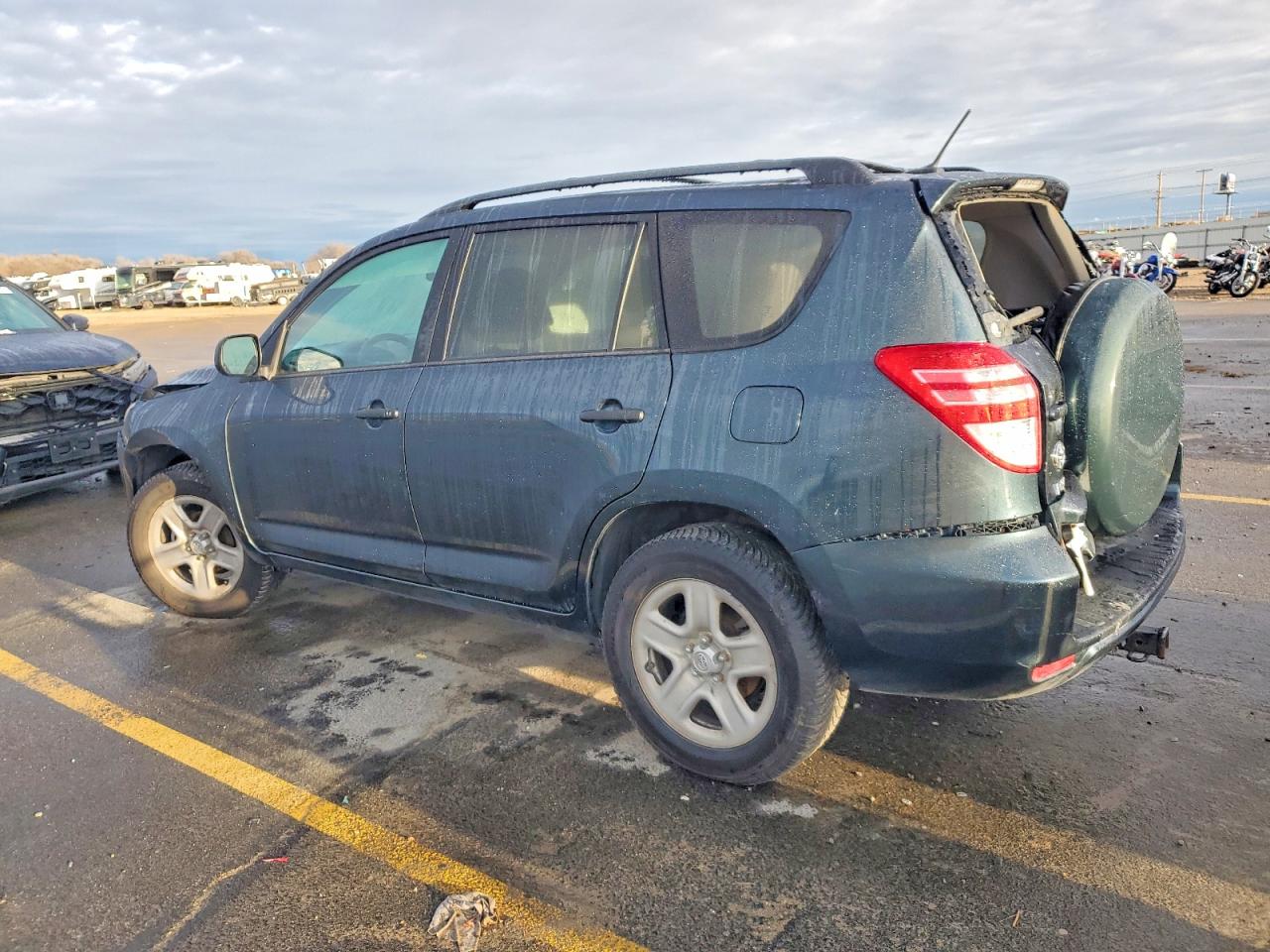 2012 TOYOTA RAV4 BASE photo 2