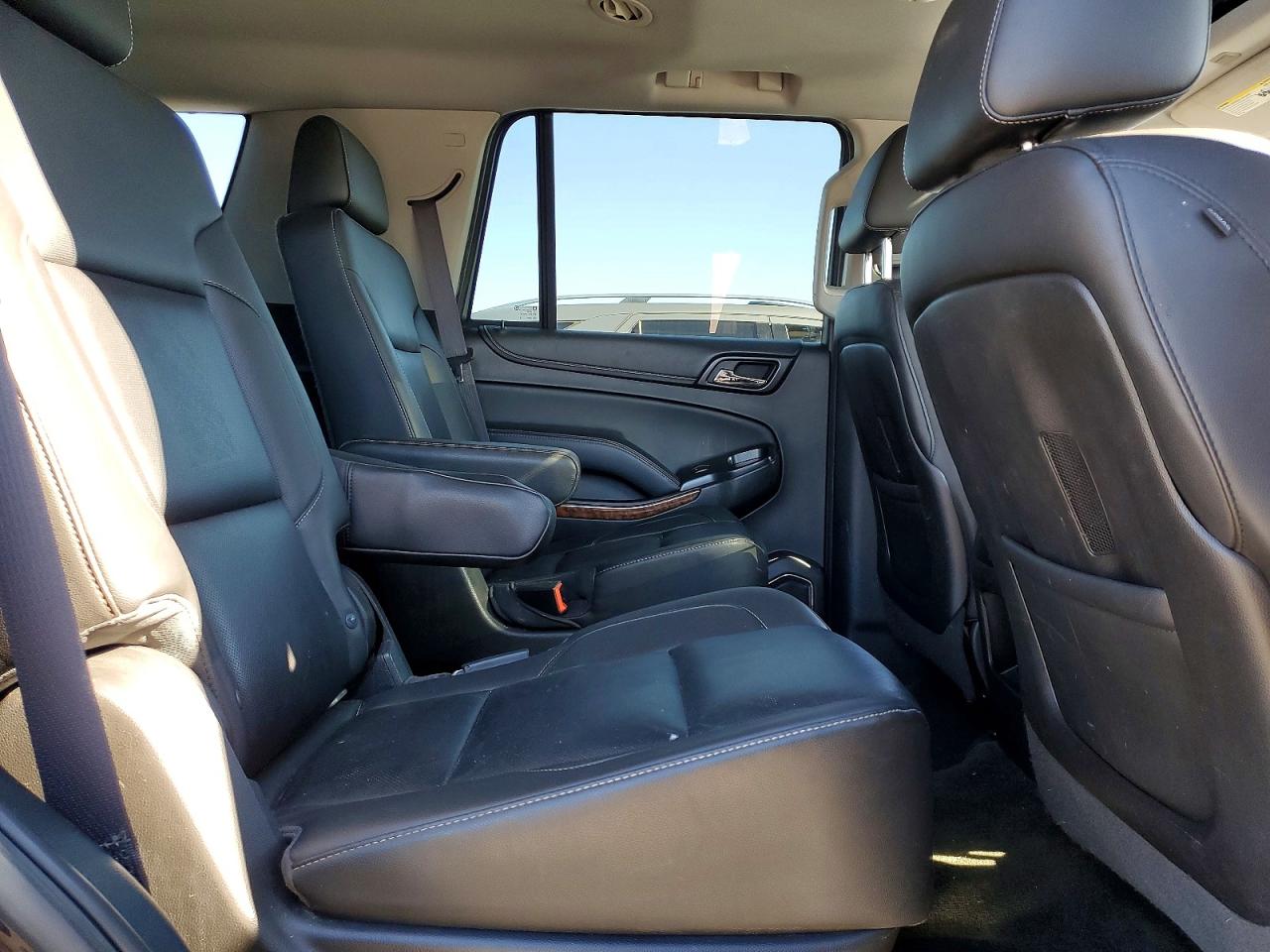 2016 CHEVROLET TAHOE C1500 LTZ photo 11