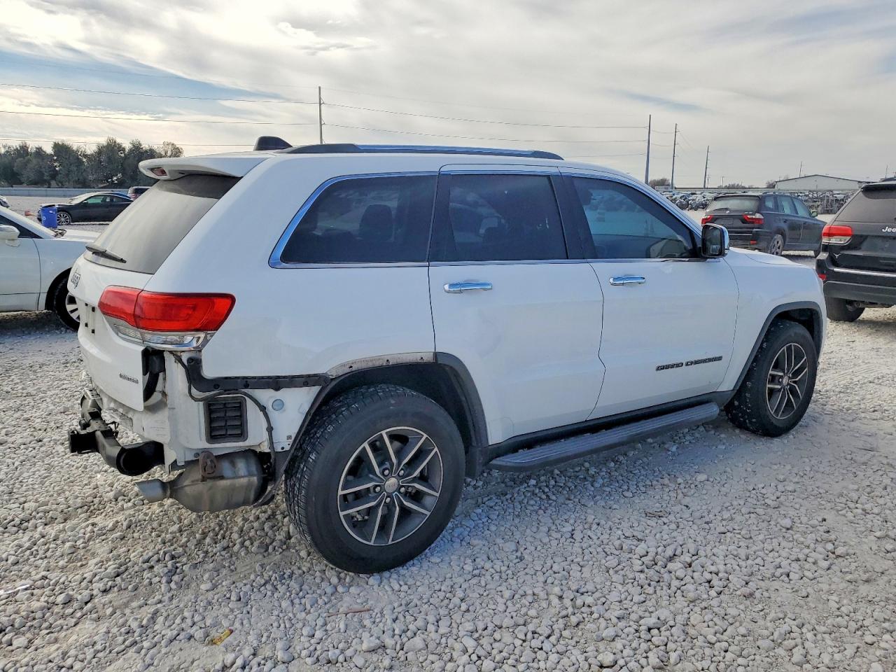 2018 JEEP GRAND CHEROKEE LIMITED photo 3