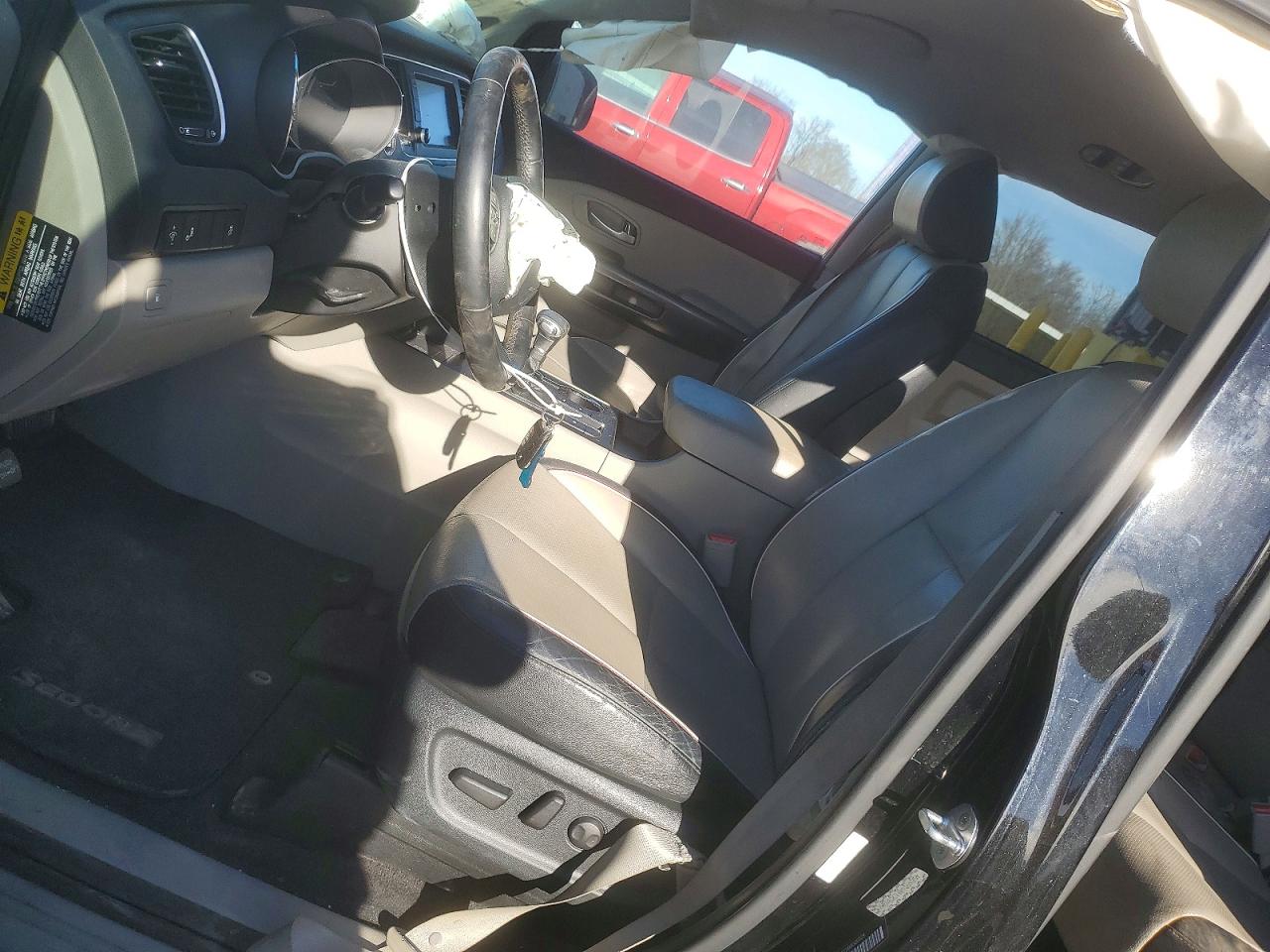 2019 KIA SEDONA LX photo 7