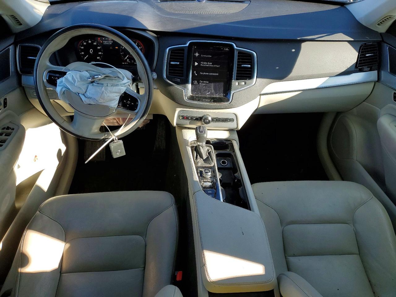 2016 VOLVO XC90 T5 photo 8