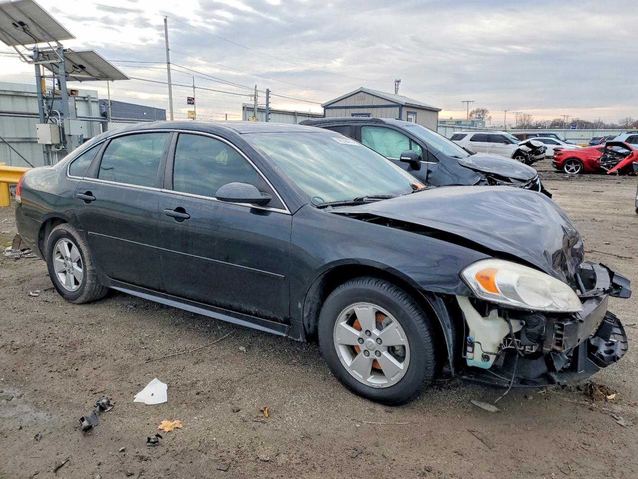 2010 CHEVROLET IMPALA LT photo 4