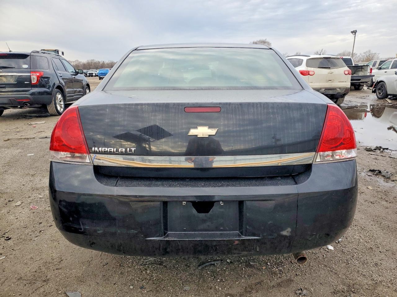 2010 CHEVROLET IMPALA LT photo 6