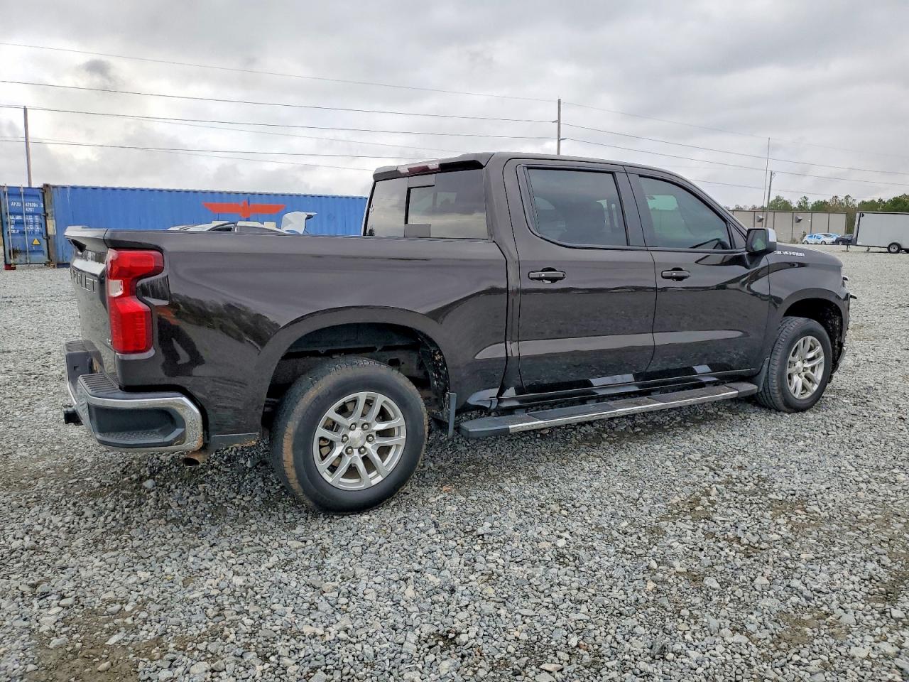 2019 CHEVROLET SILVERADO C1500 LT photo 3