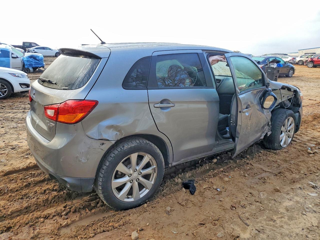 2015 MITSUBISHI OUTLANDER SPORT ES photo 3