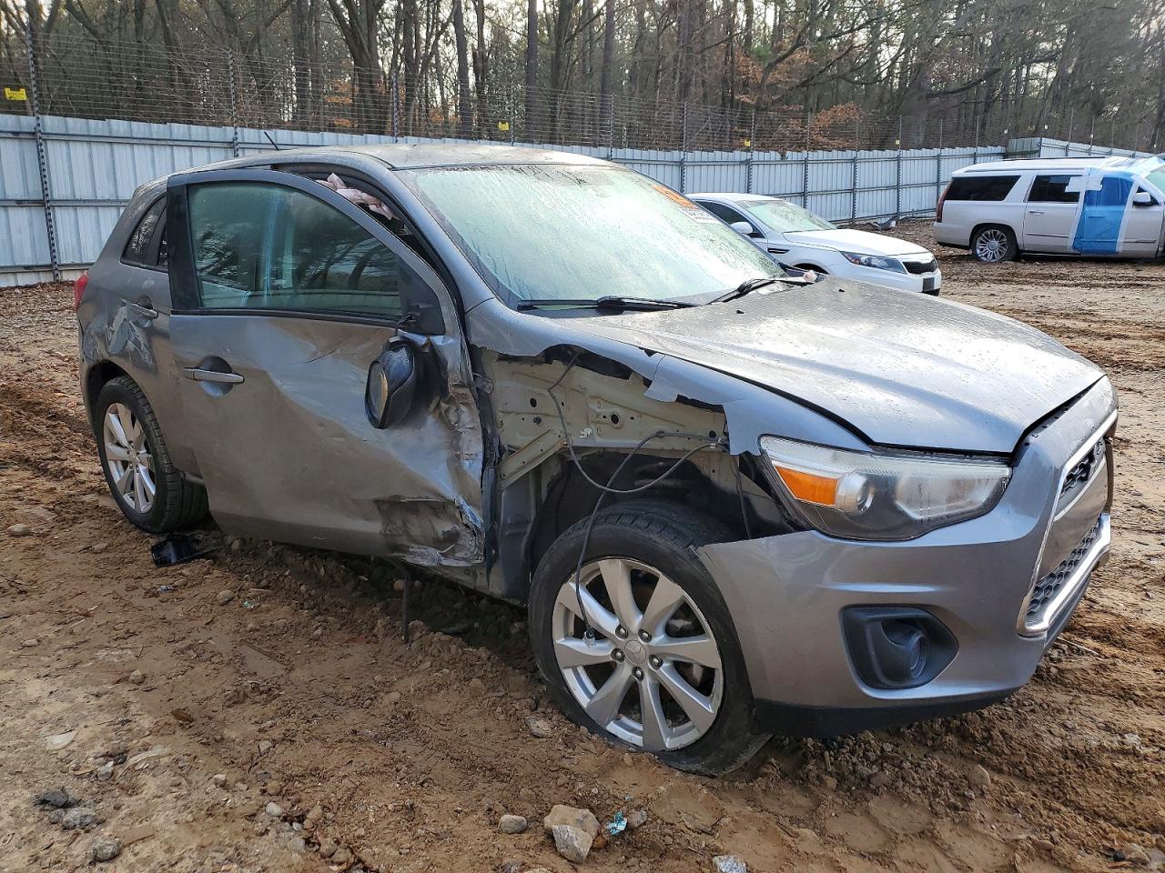 2015 MITSUBISHI OUTLANDER SPORT ES photo 4