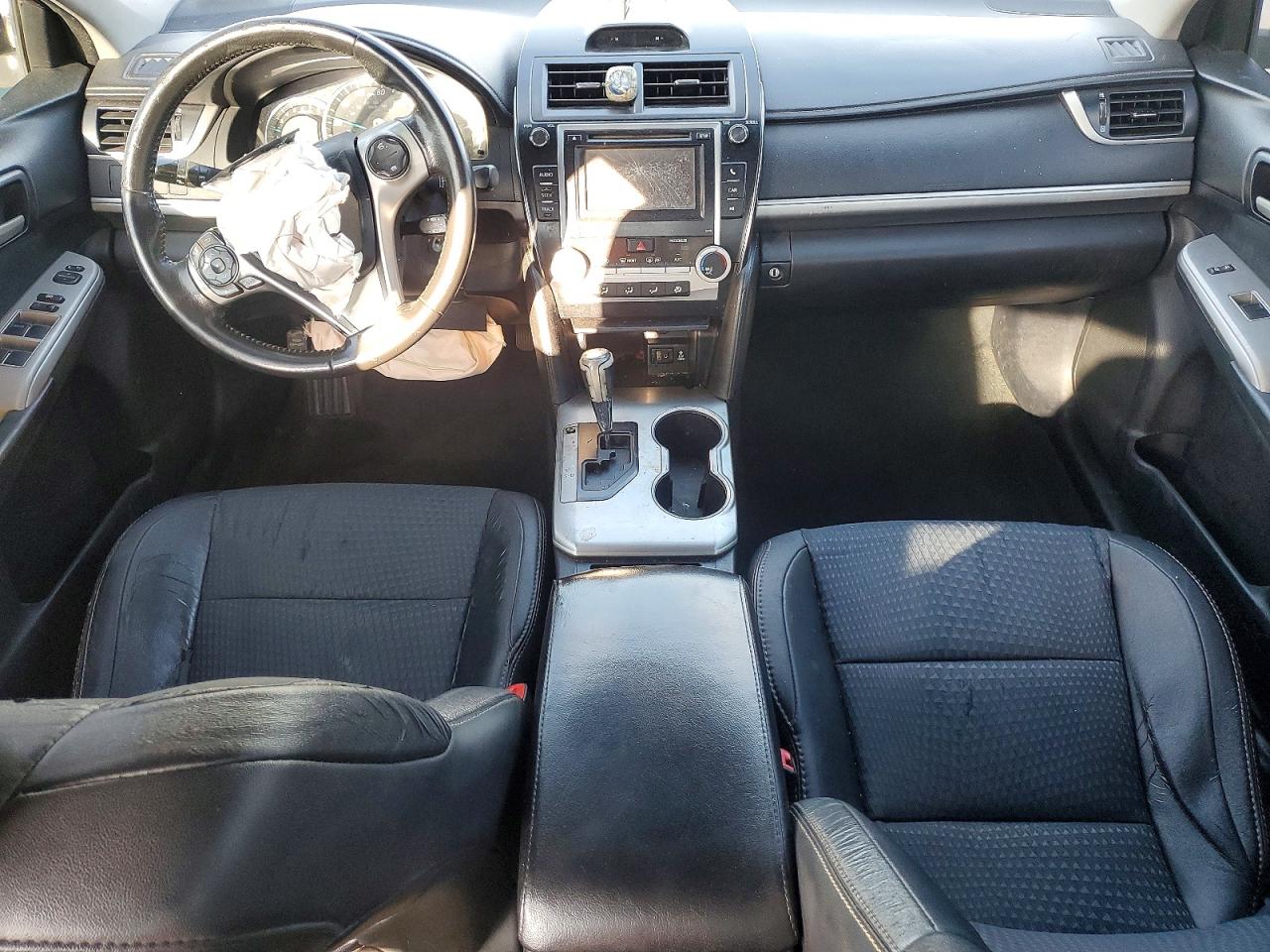 2013 TOYOTA CAMRY L photo 8