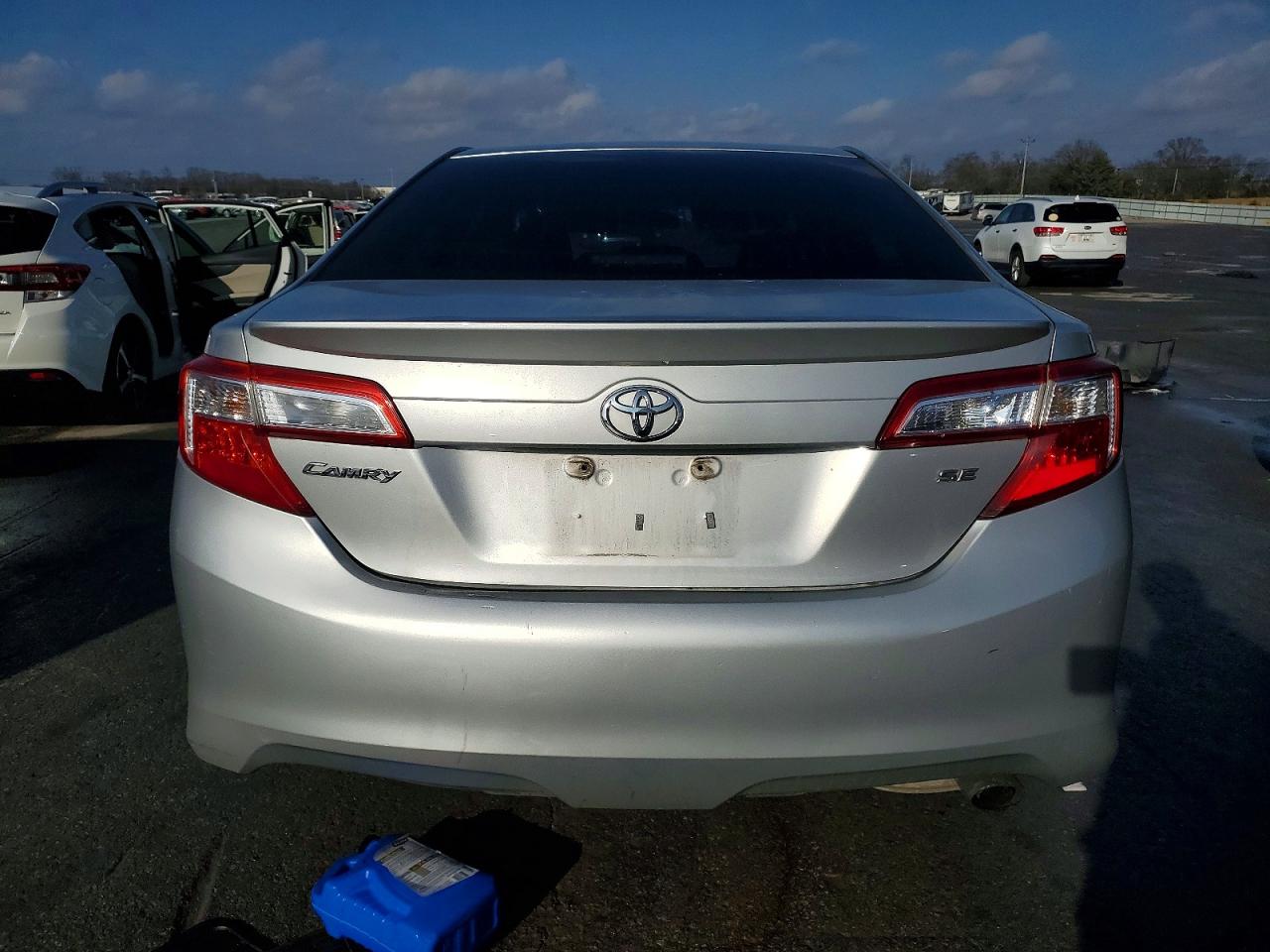 2013 TOYOTA CAMRY L photo 6