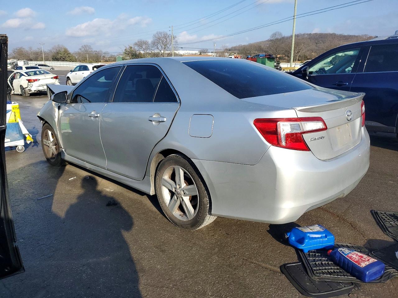 2013 TOYOTA CAMRY L photo 2