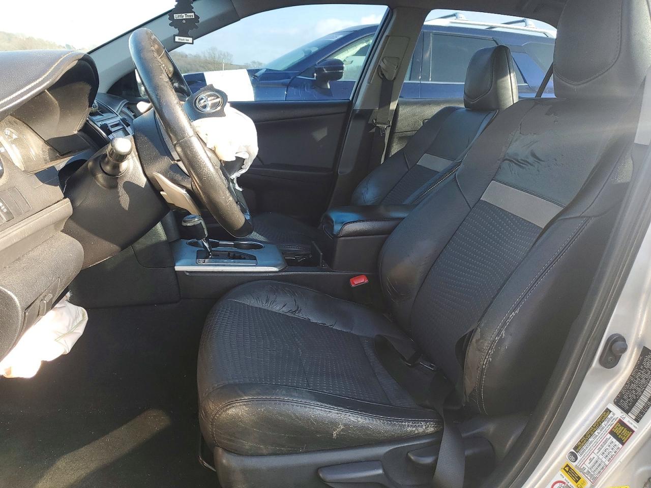 2013 TOYOTA CAMRY L photo 7