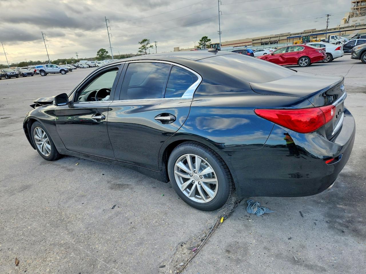 2015 INFINITI Q50 BASE photo 2
