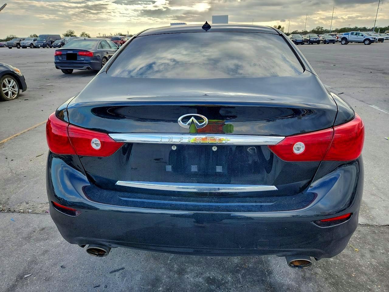 2015 INFINITI Q50 BASE photo 6