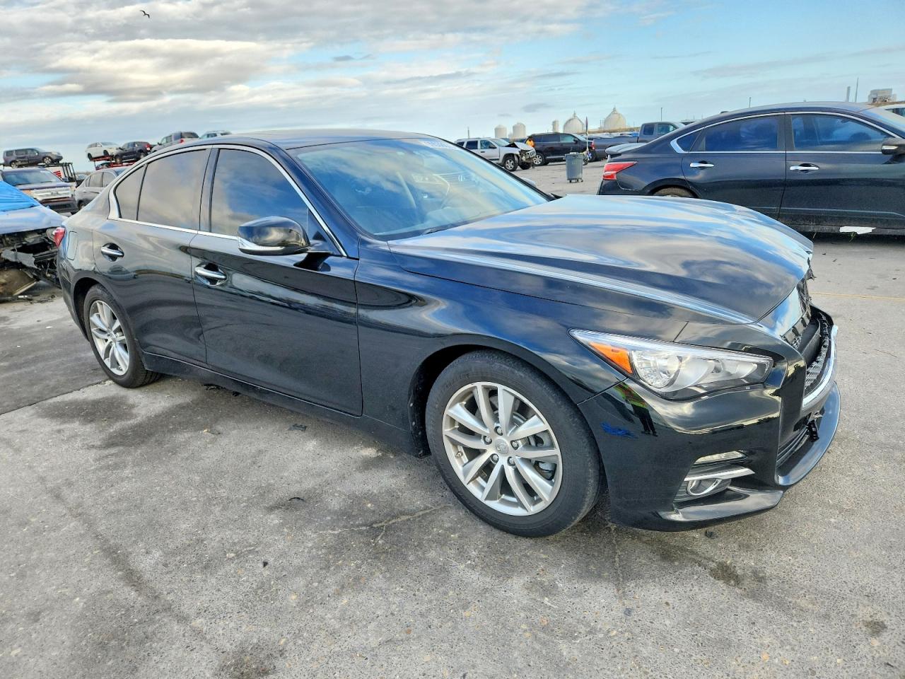 2015 INFINITI Q50 BASE photo 4