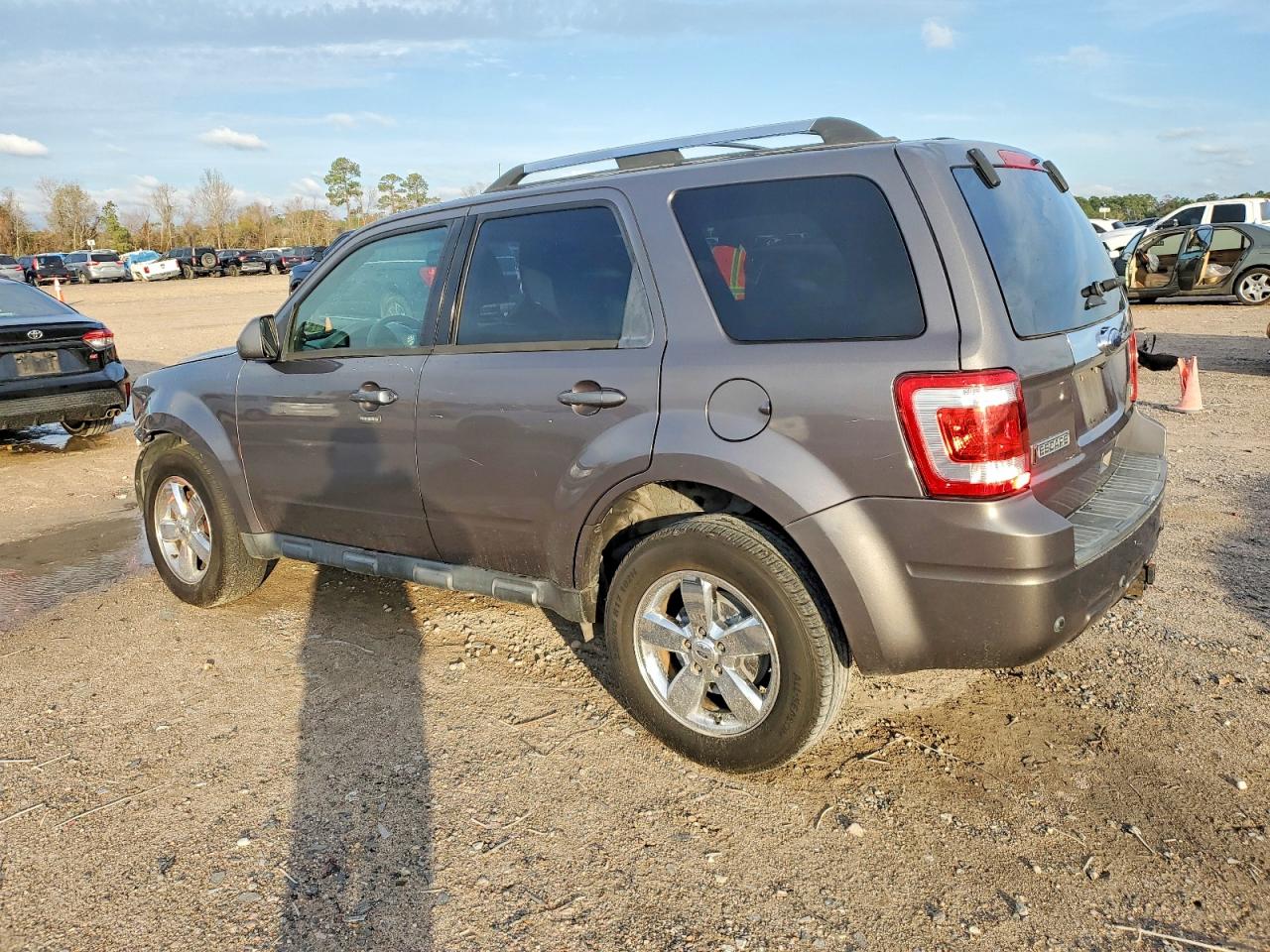 2011 FORD ESCAPE LIMITED photo 3