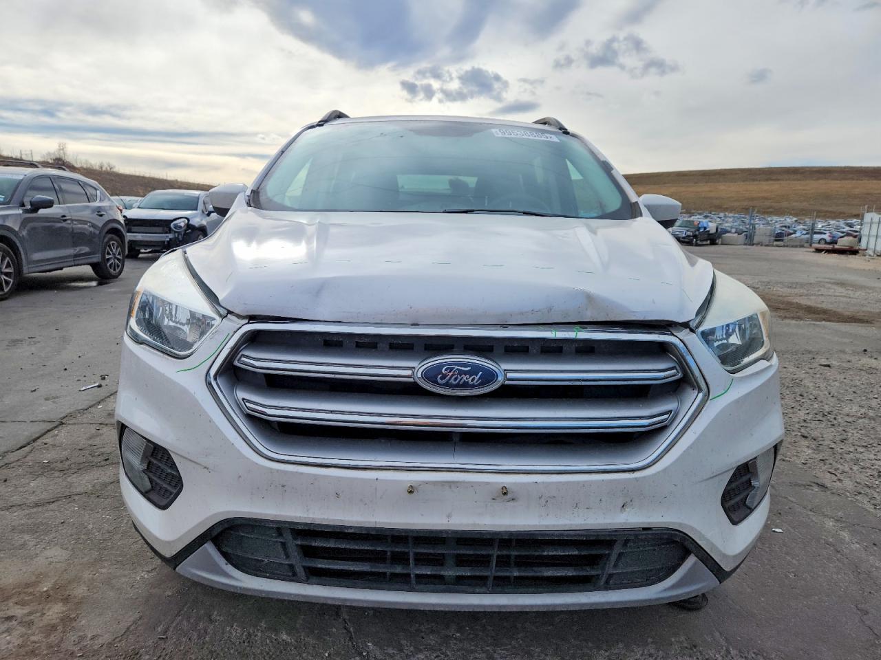 2017 FORD ESCAPE SE photo 5