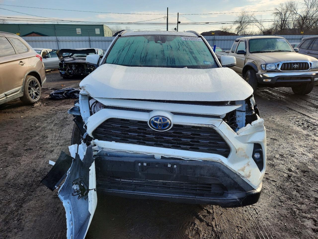 2022 TOYOTA RAV4 XLE PREMIUM photo 5