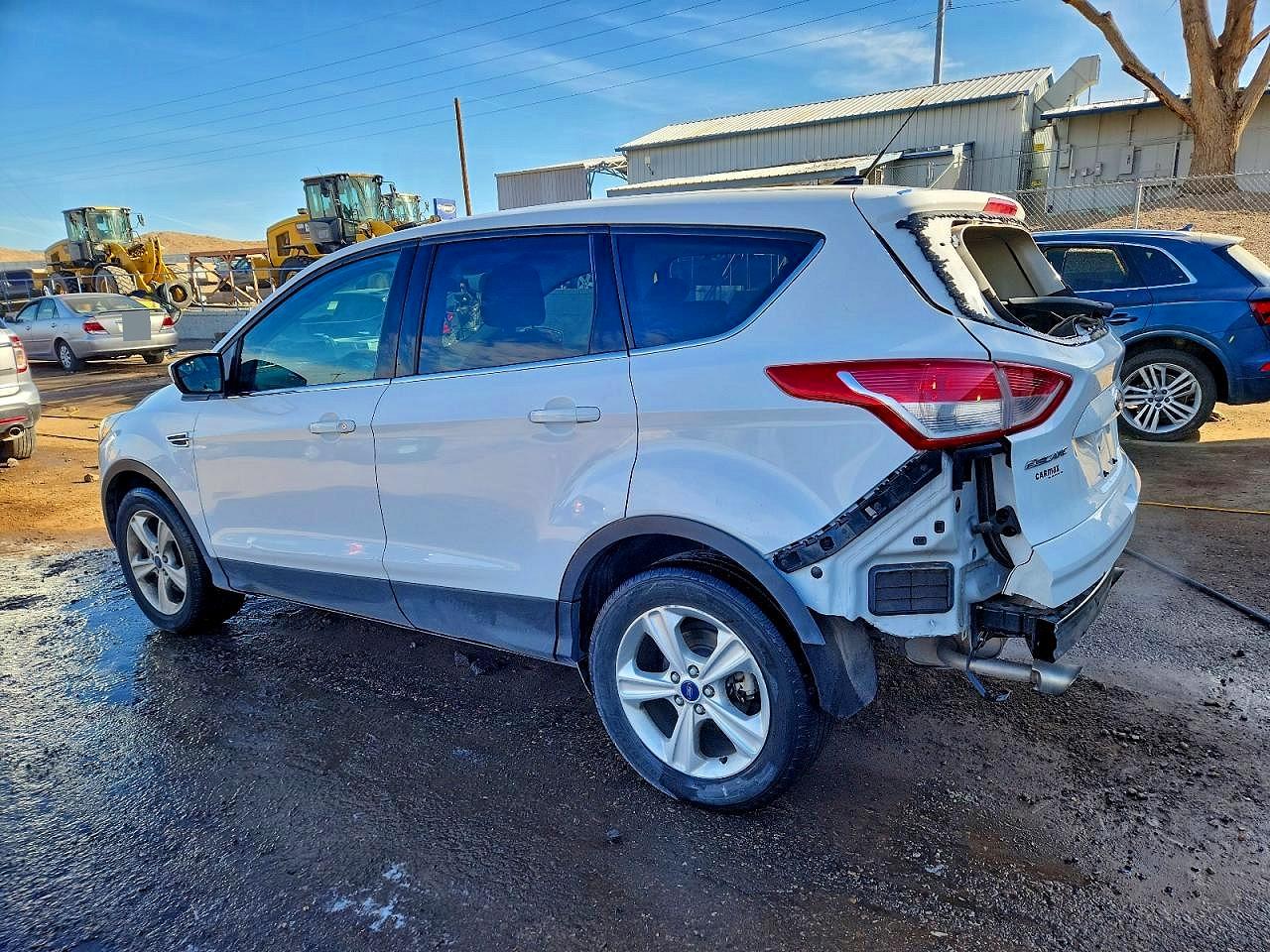2015 FORD ESCAPE SE photo 2