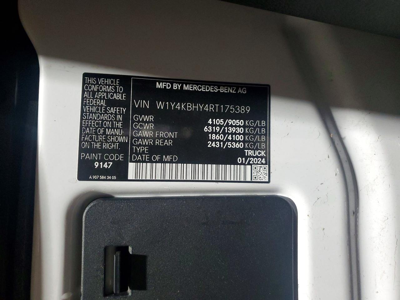 2024 MERCEDES BENZ SPRINTER 2500 REFRIGERATED DELIVERY VAN photo 13