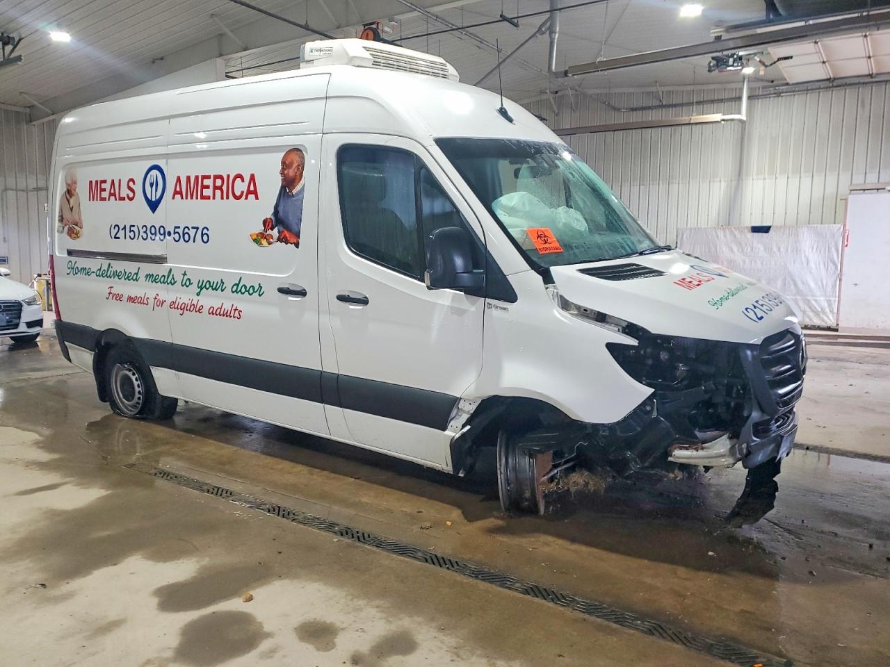 2024 MERCEDES BENZ SPRINTER 2500 REFRIGERATED DELIVERY VAN photo 4