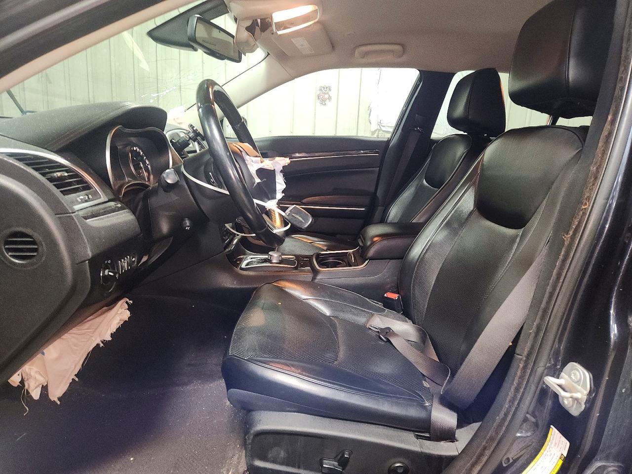 2019 CHRYSLER 300 LIMITED photo 13