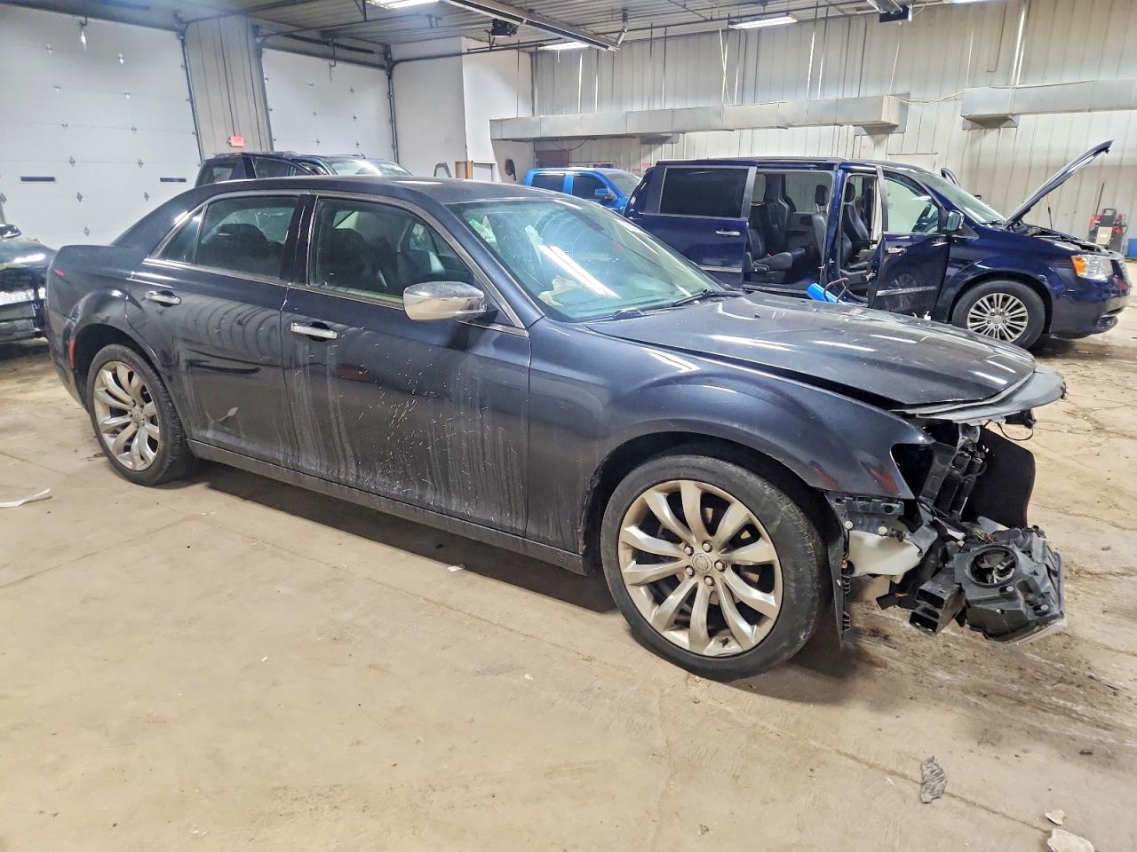 2019 CHRYSLER 300 LIMITED photo 7
