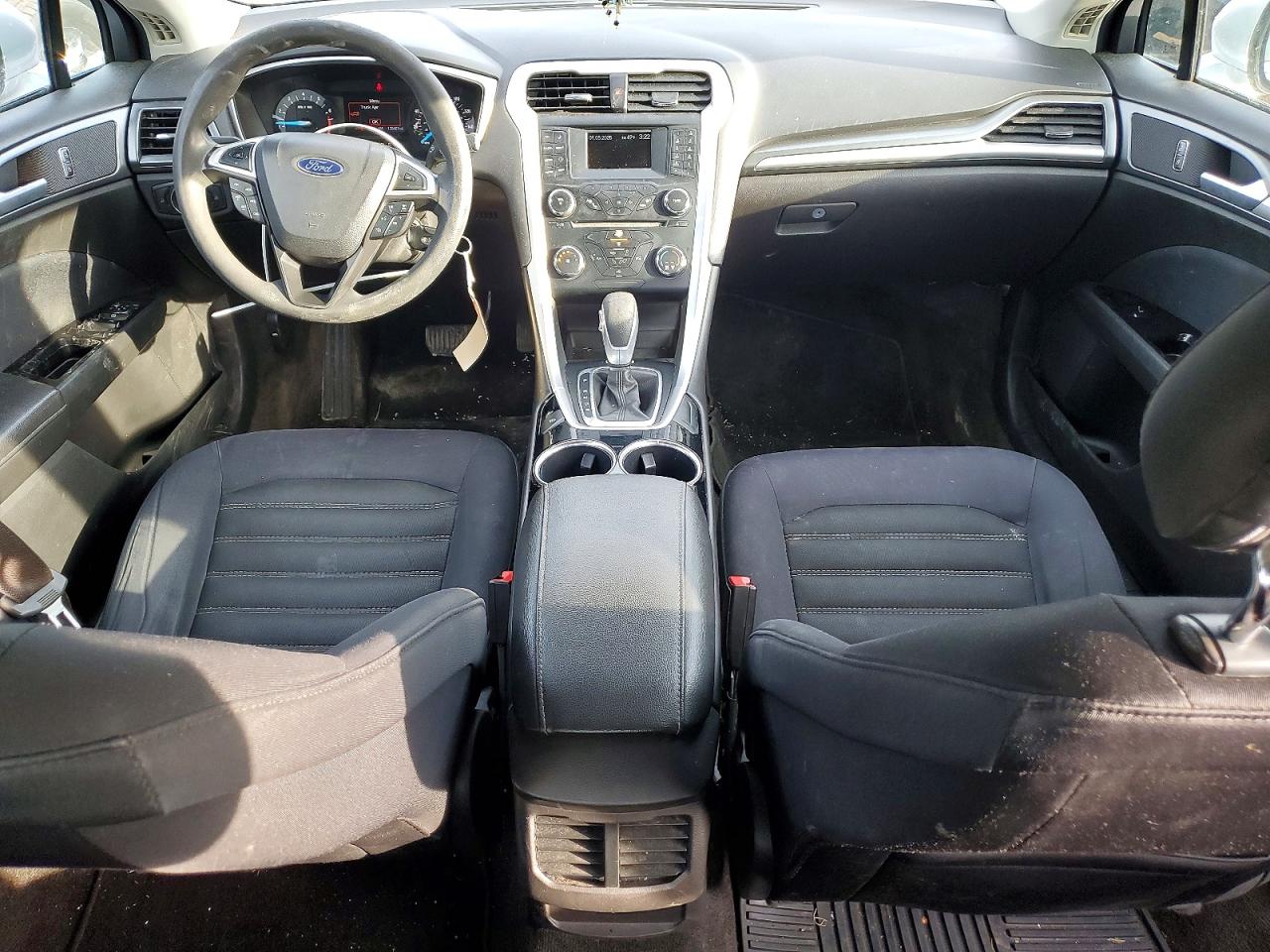 2014 FORD FUSION SE photo 8