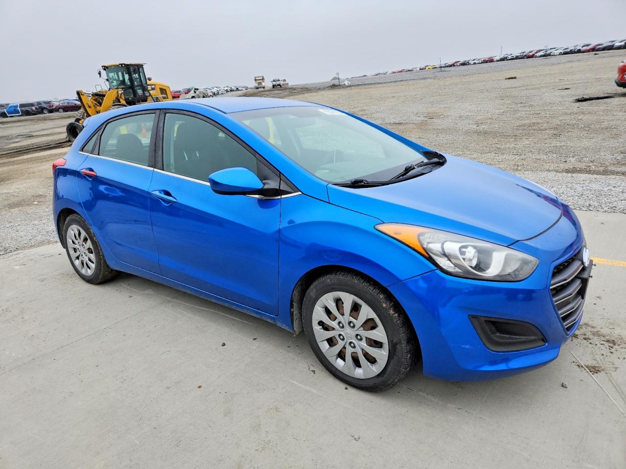 2017 HYUNDAI ELANTRA GT photo 4