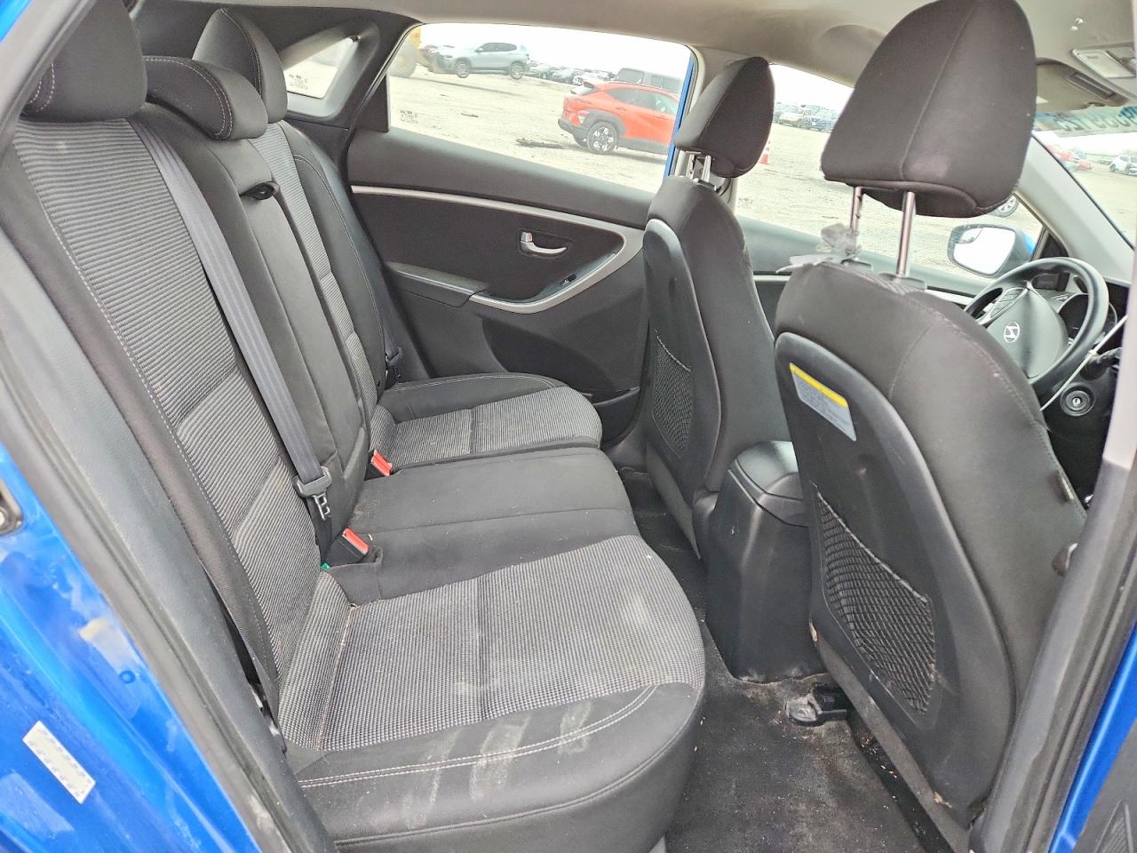 2017 HYUNDAI ELANTRA GT photo 10