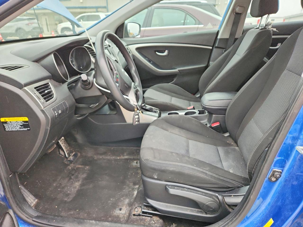2017 HYUNDAI ELANTRA GT photo 7