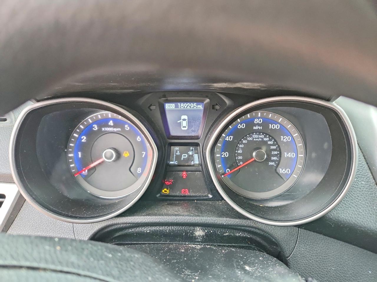 2017 HYUNDAI ELANTRA GT photo 9