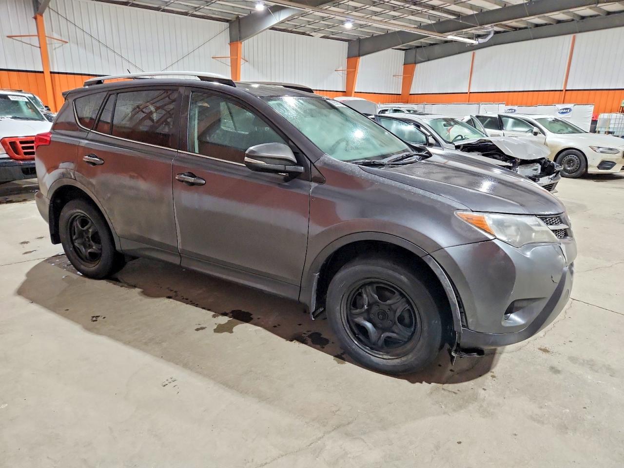 2015 TOYOTA RAV4 LE photo 4