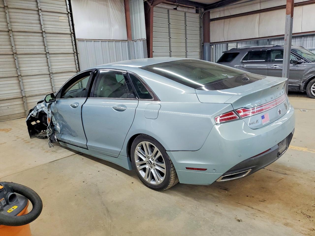 2014 LINCOLN MKZ HYBRID photo 2