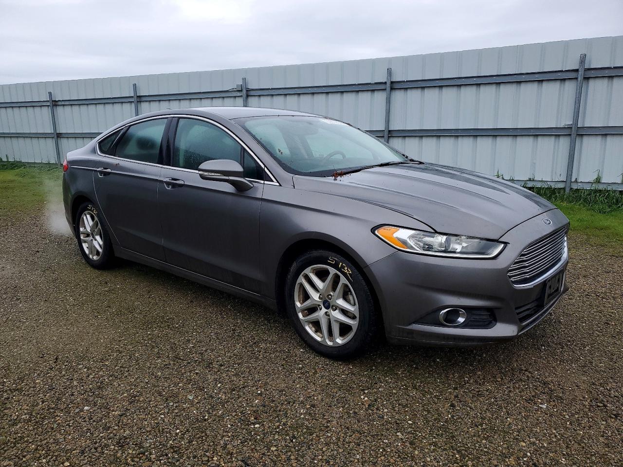 2014 FORD FUSION SE photo 4