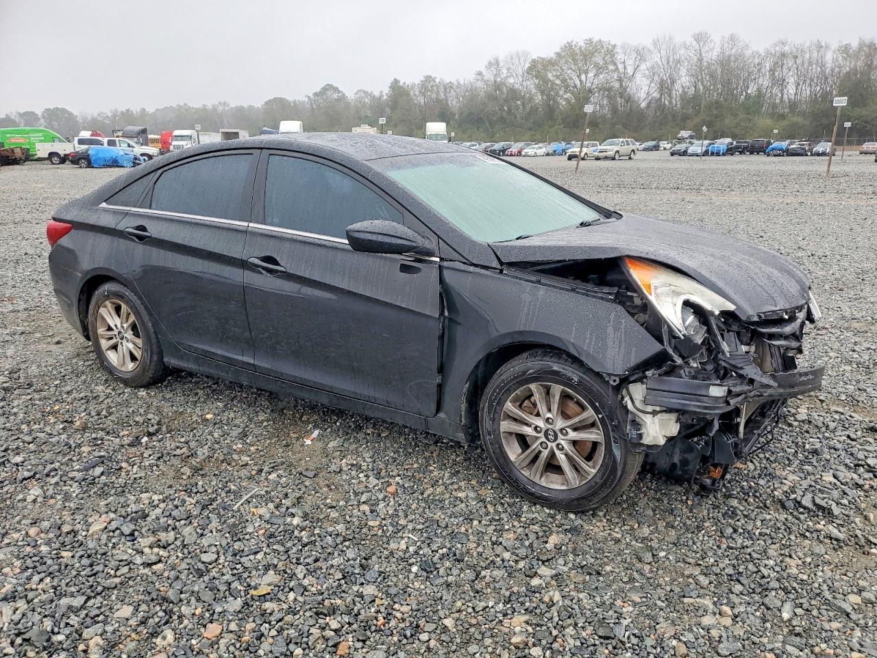 2013 HYUNDAI SONATA photo 4