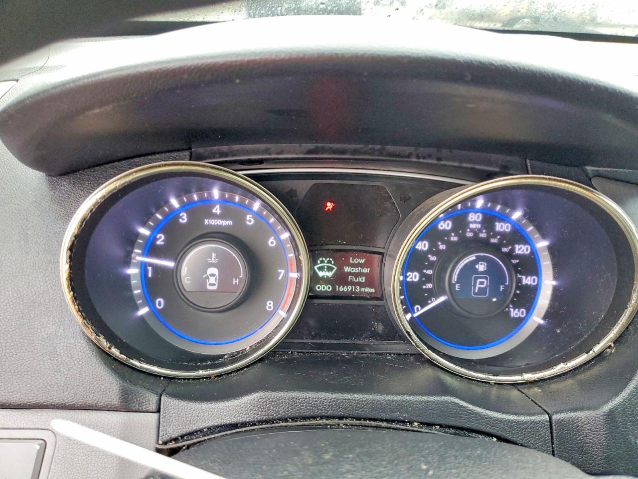 2013 HYUNDAI SONATA photo 9
